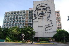 11 Cuba - Havana Vedado - Plaza de la Revolucion - Ministerio del Interior Che Guevara mural.JPG